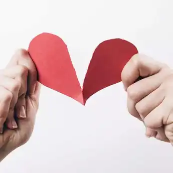 3 Zodiak Diramalkan Putus dengan Pasangan di Tahun 2025, Ada Kamu?