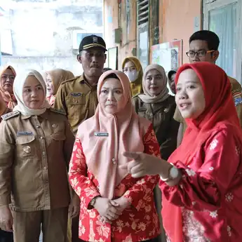 Ketua DWP Palembang Janjikan Perbaikan Drainase yang Tersumbat di TK Dharma Wanita