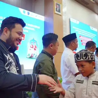 Pertamina Sulawesi Berbagi, Ajak Anak Panti Belanja Baju Lebaran 