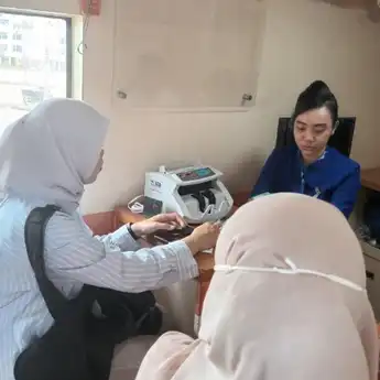 Respon Positif Warga Dengan Hadirnya Program Penukaran Uang Baru