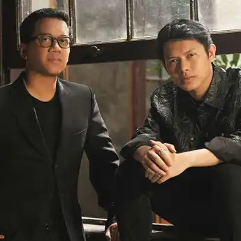 Lirik Lagu 'Sampai Di Sini' - Rony Parulian, Andi Rianto