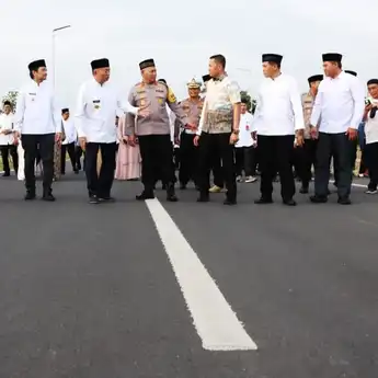 Gubernur Kalsel Resmikan Jalan Baru Menuju Bandara Syamsudin Noor