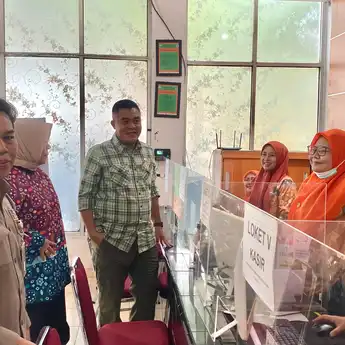 Sekda Palembang Sidak ASN, Tegaskan Disiplin dan Larangan Mudik dengan Mobil Dinas