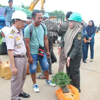 Karantina Sulsel Gelar Operasi Patuh di Pelabuhan Makassar Jelang Idulfitri 1446 H