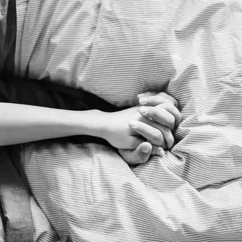 Apa Hukumnya Melakukan Hubungan Suami Istri di Malam Takbir 