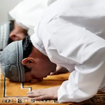 Tata Cara Sholat Jamak Taqdim Dzuhur dan Ashar serta Maghrib dan Isya