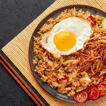 Resep Nasi Goreng Ayam Opor Suwir, Menu Pasca Lebaran yang Nikmat