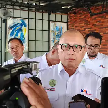 Penumpang Kereta Commuter Wilayah Bandung Tembus Satu Juta Lebih