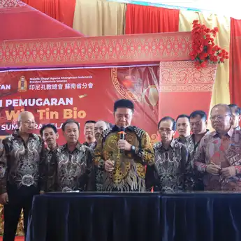 Kunjungan Herman Deru ke Kelenteng Wie Tien Bio Jakabaring: Jaga Kerukunan Umat Beragama