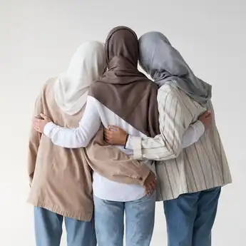 5 Ciri Wanita Penghuni Surga yang Membuat Bidadari Surga Cemburu