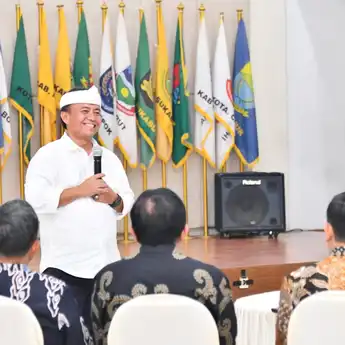 Ketua TP PKK Prabumulih Kunjungi 4 Posyandu, Salurkan Susu untuk Ibu Hamil dan Balita Guna Cegah Stunting