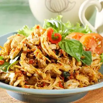 Resep Ayam Suwir Kemangi, Kreasi Lauk Menggugah Selera untuk Makan Malam