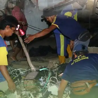 Operasi Malam di 16 Ilir, PKL Ditertibkan demi Akses Jalan dan Drainase Bersih