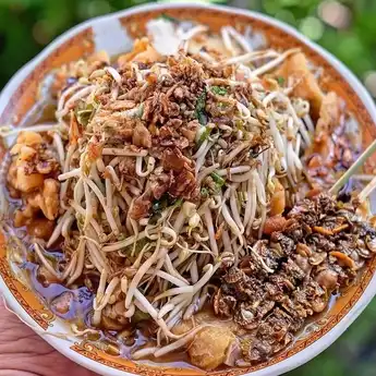 Resep Membuat Lontong Balap Makanan Khas Surabaya yang Nikmat