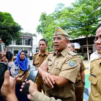 Ratusan Siswa Keracunan, Pemkot Bandung Perketat Pengawasan Program Makan Gratis