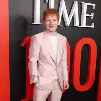 Lirik Lagu Old Phone - Ed Sheeran: Terjemahan dan Makna Lagunya