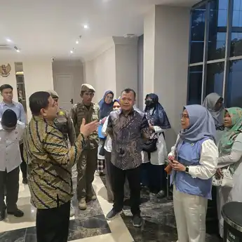 Wali Kota Makassar Temukan Solusi Bagi UMKM di Kawasan CFD Boulevard