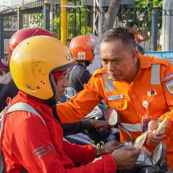 KAI Daop 1 Jakarta Ajak Pengguna Jalan untuk Disiplin Berlalu Lintas