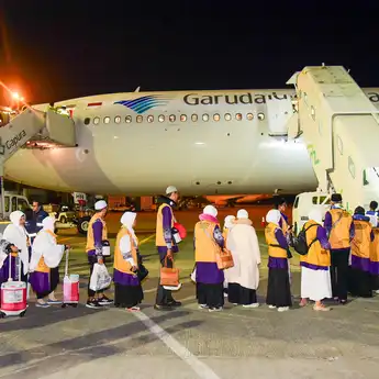 KLOTER PERTAMA CALHAJ BALIKPAPAN RESMI DIBERANGKATKAN SELASA 6 MEI 