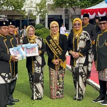 BUNDA PAUD BALIKPAPAN LUNCURKAN BUKU "AKU CINTA BALIKPAPAN"