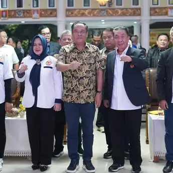 Wagub Sumsel Cik Ujang Kukuhkan Pengurus KONI Muara Enim 2025–2029, Dorong Persiapan Menuju PORPROV XV