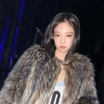 Lirik Lagu Like JENNIE - Jennie Kim: Terjemahan dan Makna Lagunya
