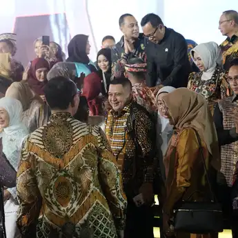 Gala Dinner APEKSI 2025, Wali Kota Makassar dan Ketua TP PKK Pererat Sinergi Antardaerah Lewat Budaya dan Kuliner