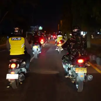 Polisi dan TNI Gelar Patroli Gabungan Antisipasi Potensi Aksi Premanisme di Kubu Raya