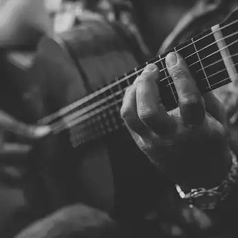 Lirik Lagu Sepenuh Hati ETRIDI: Ku Takkan Bisa Dustai Hatiku