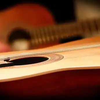 Lirik Lagu Payung Hitam Iis Dahlia: Bagai Bencana Datang Melanda