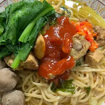 Resep Membuat Mie Ayam Rumahan yang Nikmat dan Menggugah Selera