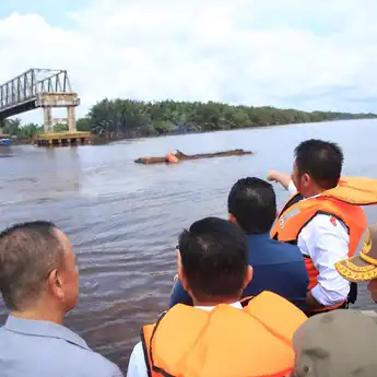 Gubernur Herman Deru Targetkan Revitalisasi Jembatan P6 Lalan Muba Rampung Akhir 2025, Warga Antusias