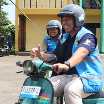 PLN UIP KLB Komitmen Wujudkan Zero Emission Melalui Konversi Kendaraan Motor Listrik