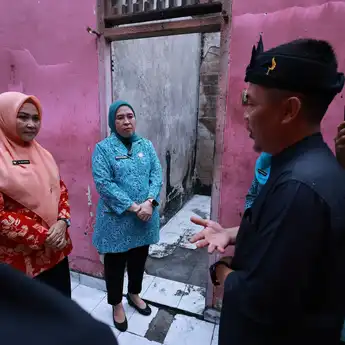 Ketua TP PKK Palembang Tinjau Korban Kebakaran di Sematang Borang, Janjikan Bantuan Dokumen dan Program Sosial