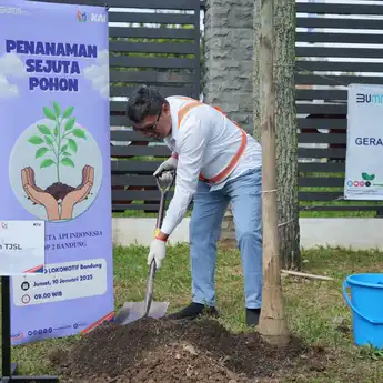 Daop 2 Salurkan Bantuan Sosial dan Lingkungan Hampir Rp300 Juta Selama Tiga Bulan Pertama 2025