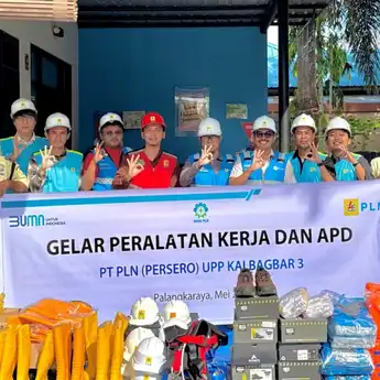 PLN Laksanakan Safety Briefing dan Gelar APD Serentak di Seluruh Proyek
