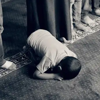 Niat Sholat Jumat Makmum dan Imam, Lengkap dengan Dzikir dan Doa