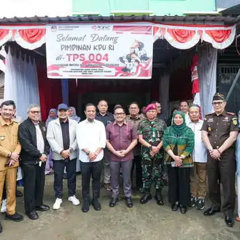 Gubernur Sulsel Tinjau Langsung PSU Pilkada Kota Palopo