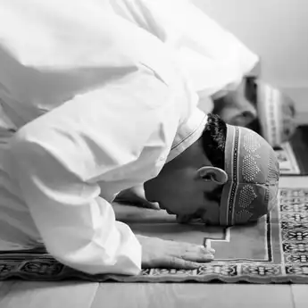 12 Amalan Bulan Dzulhijjah 2025 yang Punya Banyak Keutamaan, Catat!