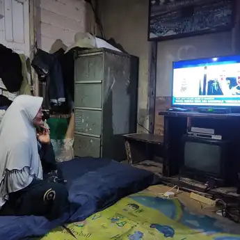 PLN Siap Listriki 780 Ribu Rumah Tangga Melalui Program Lisdes 2025–2029 di RUPTL Baru