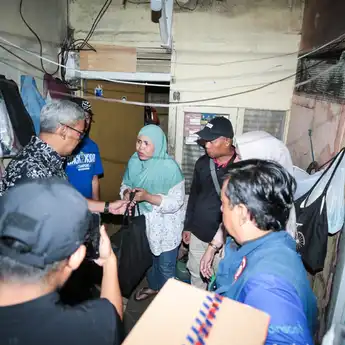 Pemkot Bandung Sigap Bantu Warga Korban Rumah Ambruk di Pasirluyu