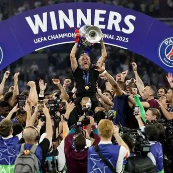 Profil Luis Enrique: Pembawa Trofi Liga Champions Pertama PSG
