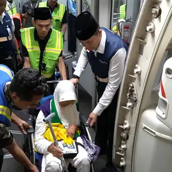 Maskapai Garuda Indonesia Layani Penerbangan Haji Catatkan Ketepatan Waktu 96,4 Persen