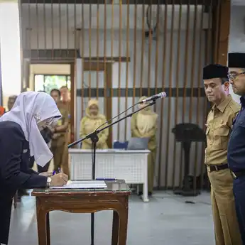 Ratusan Kepala Sekolah Dilantik. Mereka Diminta Jadi Pemimpin Zaman Now