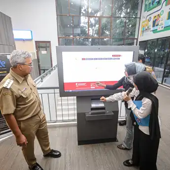Terobosan Baru, Pemkot Bandung Hadirkan Smile Connection