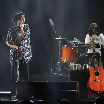 Lirik Lagu 'Hitam Putih' – FourTwnty, Lengkap dengan Maknanya
