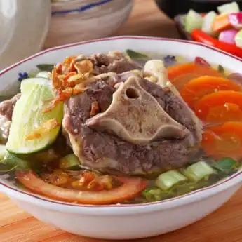 Resep Sop Buntut Sapi Kuah Bening: Segar, Gurih, Pas untuk Cuaca Panas!