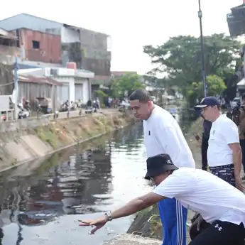 Peringati Hari Lingkungan Hidup, Pemkot Makassar Gelar Aksi Bersih Massal