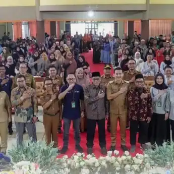 Sinergitas Poltekkes Kemenkes Pontianak dan Komisi IX DPR RI Dalam Sosialisasi GERMAS 