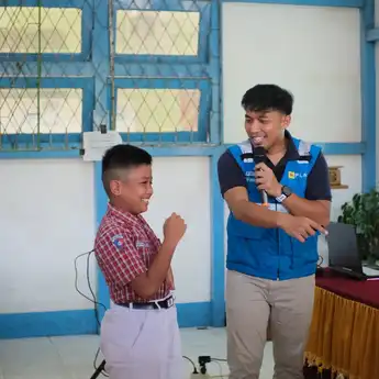Edukasi Asyik ala PLN: Siswa SD Ketapang Belajar Listrik dan Lingkungan